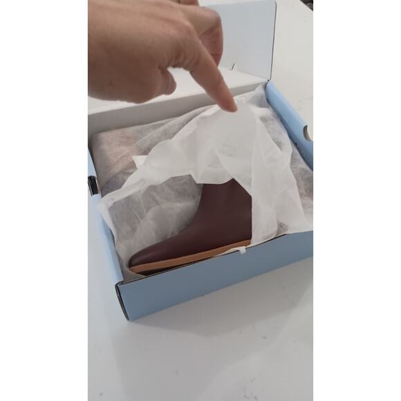 New chic chocolate Ankle Boots faux leather Chunk heel zip western 7.5 W - Picture 7 of 8